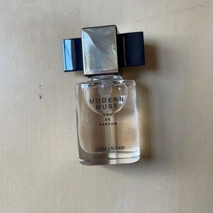 Estee Lauder Modern Muse